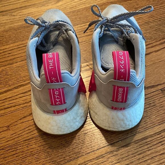 AUTHENTIC Adidas 2017 Wmns NMD_R2 'Grey Shock Pink' - Picture 4 of 7